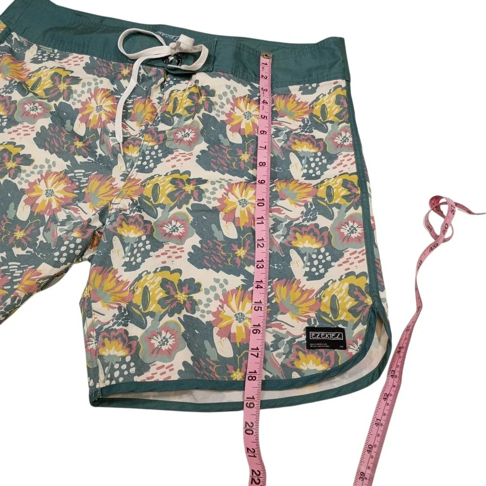Ezekiel Shorts Mens 38 Multicolor Swim Trunks Floral Drawstring‎ Surf Tropical